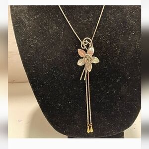 Vintage-1950s gold tone lariat bolo style slide necklace w/rose mesh pendant